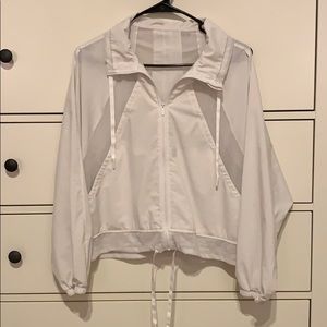 Lululemon white light weight jacket